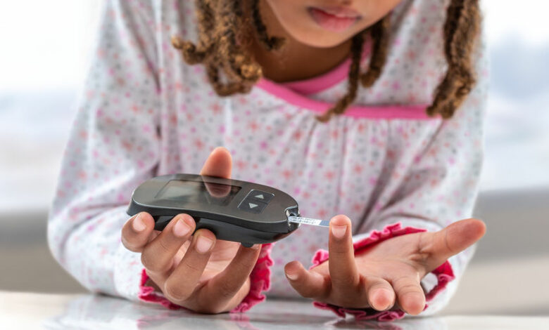 What are the signs of type 1 diabetes in children?