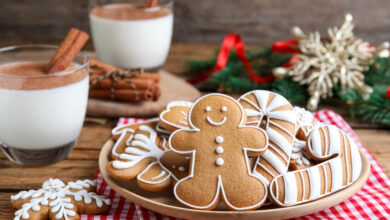 Make gingerbread men cookies as a family activity