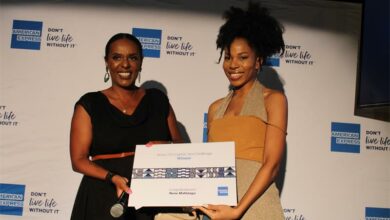 Khensani Nobanda awards Nene Mahlangu as a winner