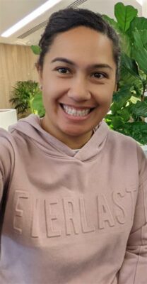 Maria Singh smiling for a selfie