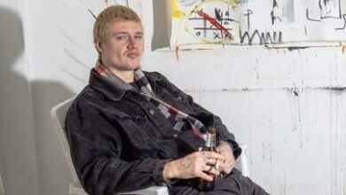 Artist James Thomas.