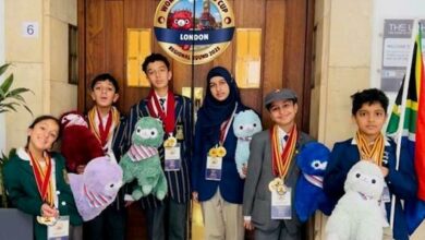 Aliyah Dada, Naeem Dada, Yaseen Dada, Almaaz Gani, Muhammad Wadee, Omar Gani represents South Africa in the World Scholar Cup in London.