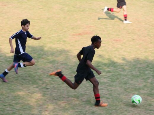 Parktown Boys U14 player Melusi Ncube leads with the ball. Photo: Asanda Matlhare