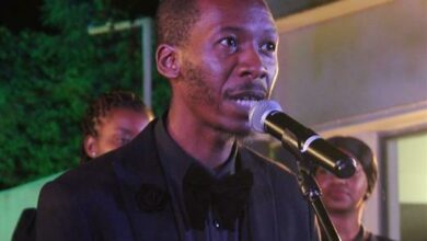 Quava Vocal Group musical conductor, Sabelo Mthembu introduces the group's next item. Photo: Asanda Matlhare