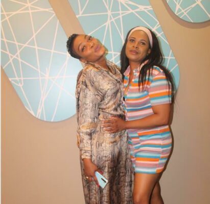 Boitumelo Vezi and Sindi Rhadebe have fun at the Warner Music Africa launch. Photo: Naidine Sibanda