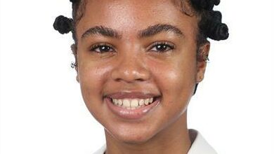 Christina Vaudran from Parktown High School for Girls receives the Dux Scholarum and Elizabeth Hedding Award.