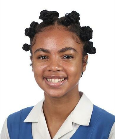 Christina Vaudran from Parktown High School for Girls receives the Dux Scholarum and Elizabeth Hedding Award.