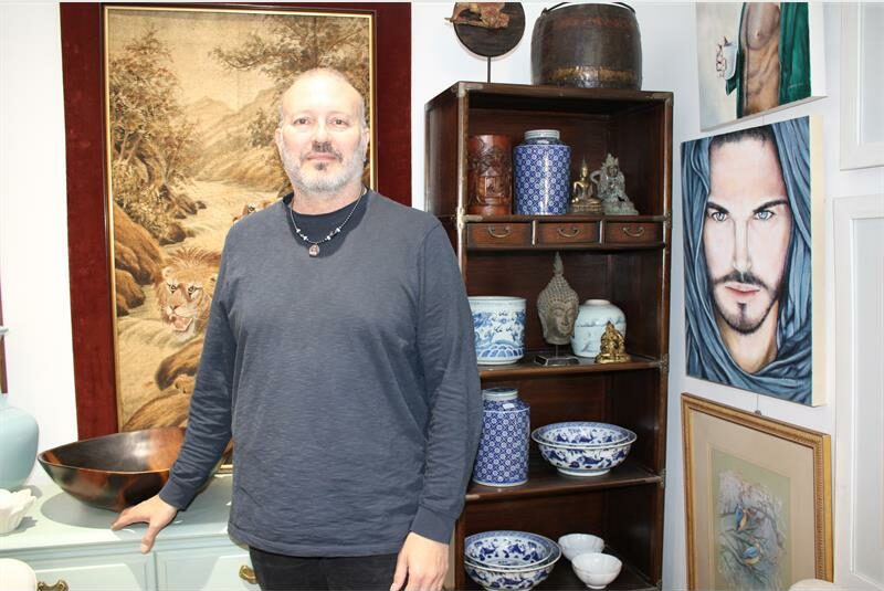 A new gallery, blending South African art and Asian antiques, opens in Parkhurst on June 7, under the watchful eye of artist, editor, traveller, and publisher Alan Samons.