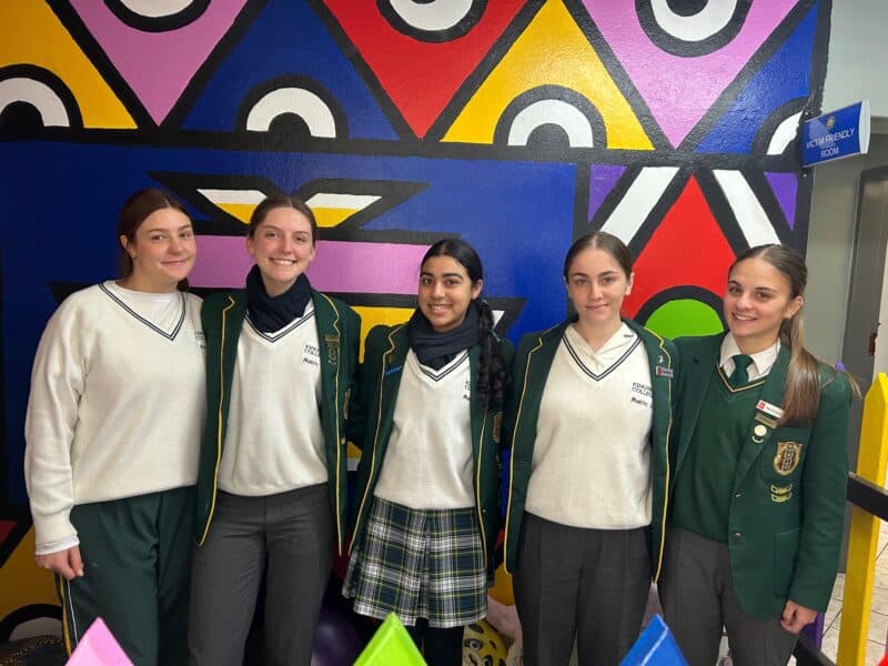 Kingsmead College, Rosebank Management District, and Rosebank CPF joined hands to make the victim room warmer and friendlier for the victims who will use it.