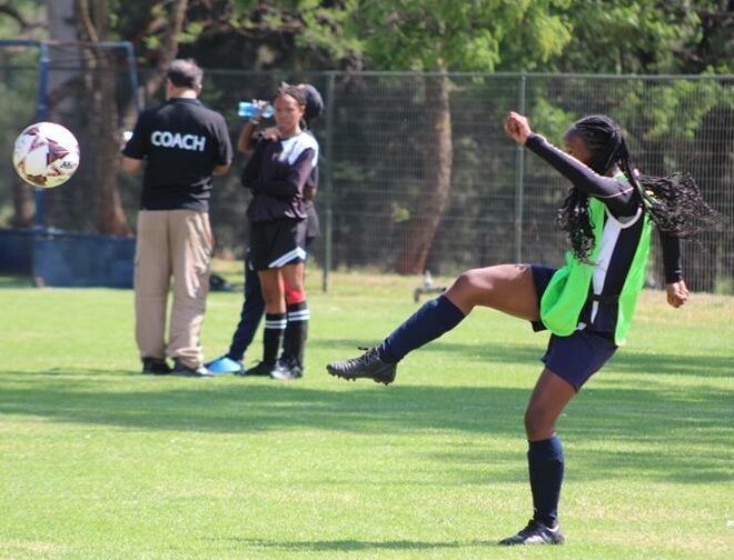 Karabo Motlhabane passes the ball on October 17, 2025. Photo: Asanda Matlhare