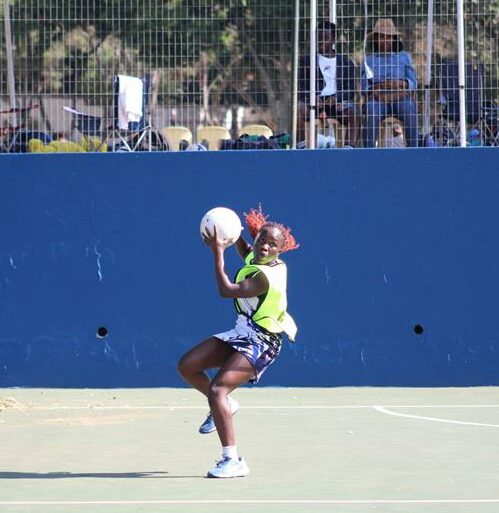 Jordan Andrews scans the court before passing the ball on October 17, 2025. Photo: Asanda Matlhare