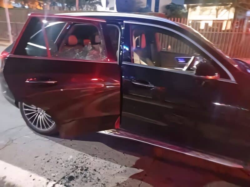 A suspect has been wounded and arrested after attempting to hijack an undercover NIU vehicle assigned to G20 security duties.