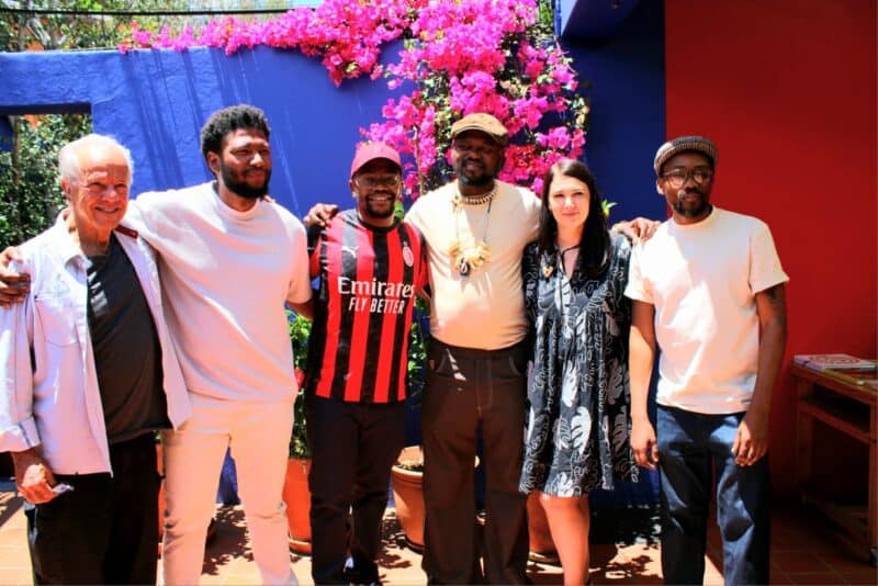 Art lovers gathered at The Blue House to experience two contrasting yet complementary exhibitions by Phumulani Ntuli and Blessing Ngobeni, celebrating creativity, reflection and contemporary expression.