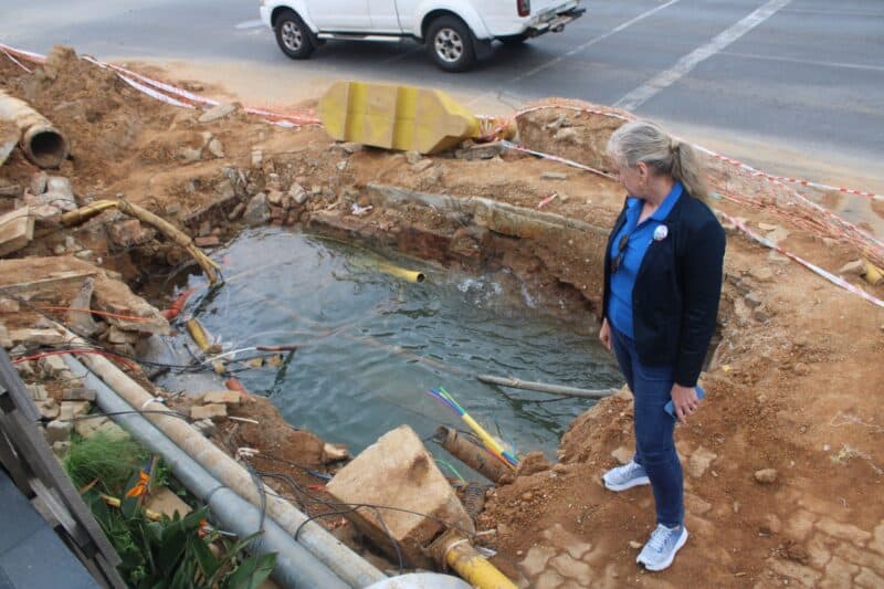 The excavation on Jan Smuts and Rothesay avenues continues to grow, while City Power confirmed that the leak no longer requires its intervention, as its cables aren’t in the way.