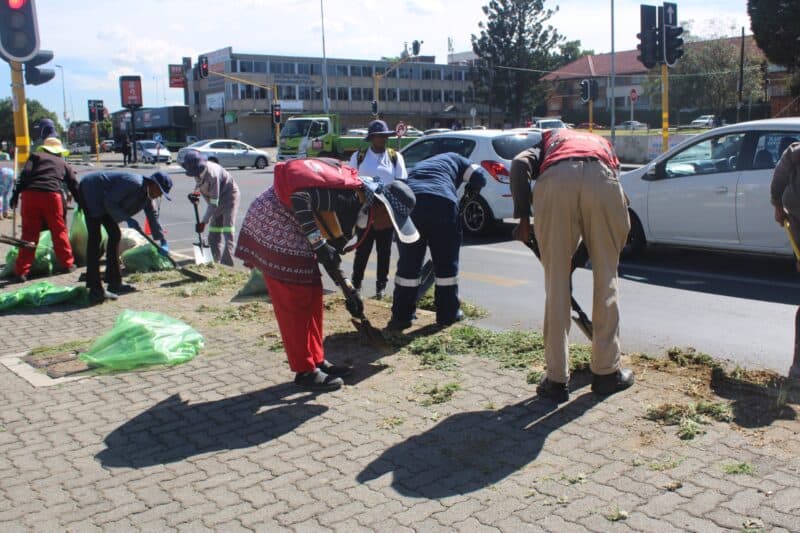 Ward 74 councillor, Belinda Kayser-Echeozonjoku, is calling for consistent clean-ups in the ward.