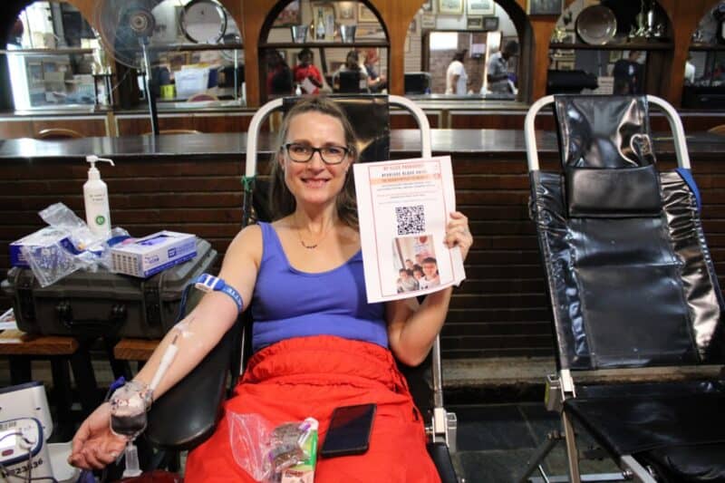 The Greenside sports club is hosting a blood drive until 19:00 in memory of 16-year-old Jude Stewart, encouraging residents to donate and save lives.