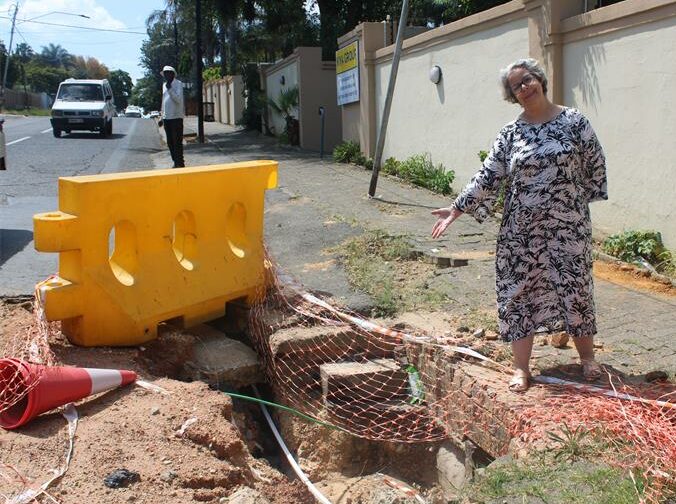 Johannesburg Roads Agency is in talks with Johannesburg Water regarding the excavation on 2nd Avenue in Lyndhurst; only then will they be able to repair the road.