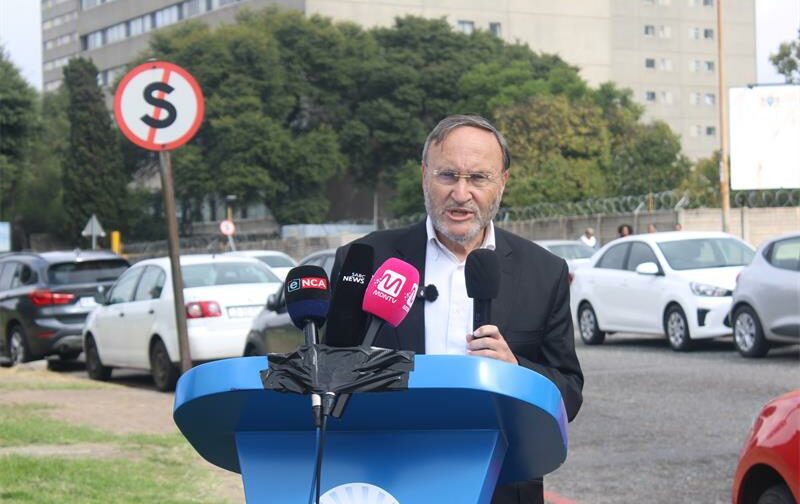 DA Gauteng Shadow Health MEC Jack Bloom alleges 20% mortality rate in the cardiothoracic department at Charlotte Maxeke Academic Hospital in Johannesburg.