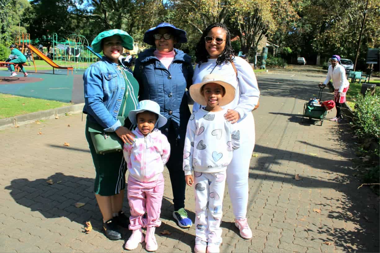 Families flock to Johannesburg Zoo for Mother’s Day music event