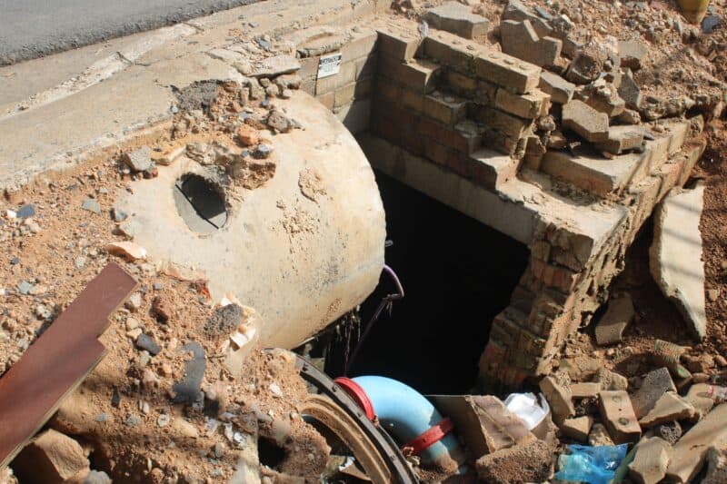 JRA has confirmed that the excavation on Jan Smuts Avenue will be attended to after the Rothesay Avenue reinstatements, but representatives from the CraigPark Residents’ Association say the matter is not resolved with several large reinstatements still needing to be fixed.