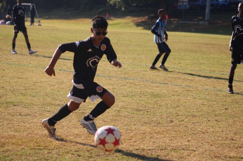 Linksfield roared as Liso Africa U13 edged Highlands Park 2–1 in a tense clash, with cheers from the sidelines and coaches calling for sharper fire despite the victory.