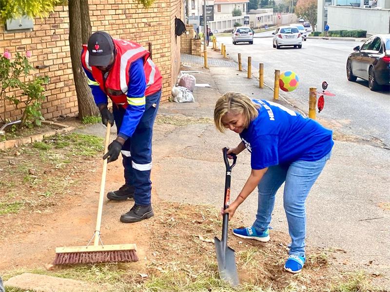 Non-profit starts mission to make Corlett Drive something to be proud of