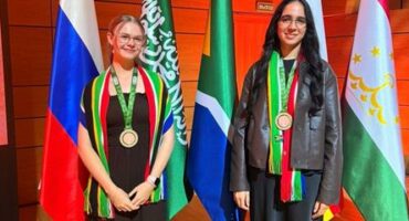 Parktown High School for Girls Olympiad participants, Abigail Oosthuizen and Ammarah Patel. Caption: Parktown High School for Girls Olympiad participants, Abigail Oosthuizen and Ammarah Patel. Photo: supplied