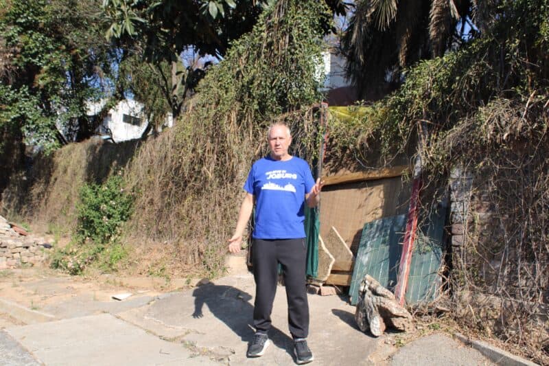 Suspicious movement and activities at a dilapidated property on 10th Avenue in Parktown North leave residents uneasy.