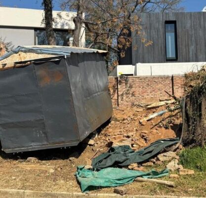 An illegal structure was once outside the 10th Avenue property in Parktown North. Photo: Supplied