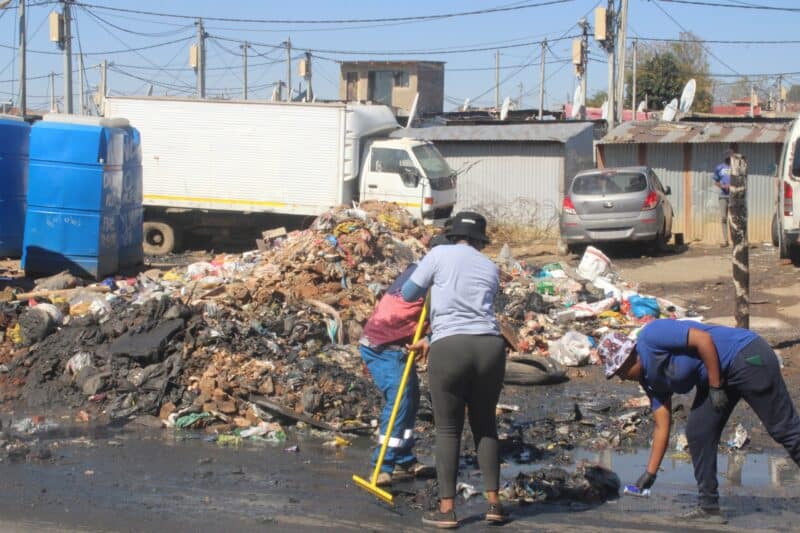 Lack of education around littering and cleanliness was identified as the cause of the messy situation at Organic Market informal settlement.