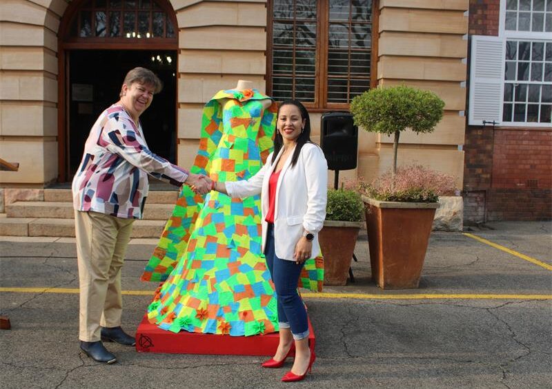 Parktown High School for Girls headmistress Gail Davidson shakes Latita Africa CEO Razael Manikus' hand on September 4, 2026. Photo: Asanda Matlhare