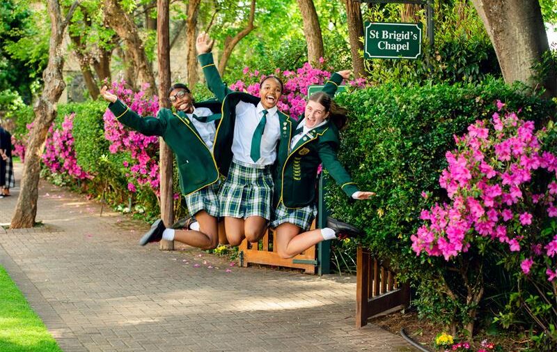 Kingsmead College deputy head girl Thandolwethu Mbatha, head girl Neo Mkwanazi and deputy head girl Chloe Chapman are elated about their leadership positions for 2027. Phot