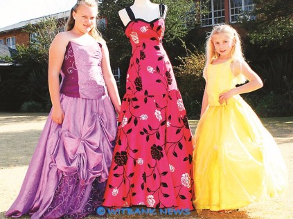 Chantelle Bezuidenhout and Belinda Pretorius together.