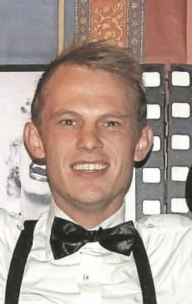 Mnr. Domonic Booyens (22) was Maandag 20 Julie in ’n ernstige motorfietsongeluk betrokke.