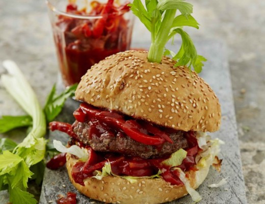 Bloody-Mary-Burger-e1438360944256