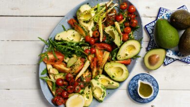 20 JULY - WFD – Avocado salad with roast tomatoes, baby corn and spring onions