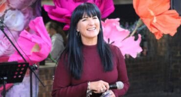 Onder Michelle Jordaan se leiding is die lapa by HTS opgekikker vir ’n bederfoggend vir die skool se vroue-personeel.