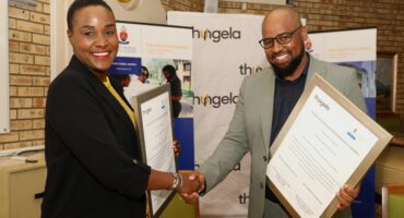 Mpumi SIthole (Executive Head of Corporate Affairs at Thungela) and Prof Lindelani Mnguni (Dean of the Faculty of Education) during the MOU signed between Thungela and the University of Pretoria’s Educational Psychology Department.