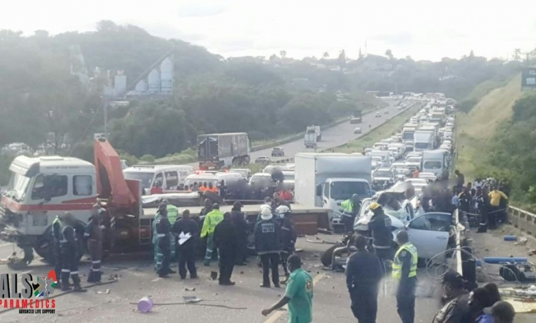 N2 southbound gridlocked following fatal horror crash | Rising Sun