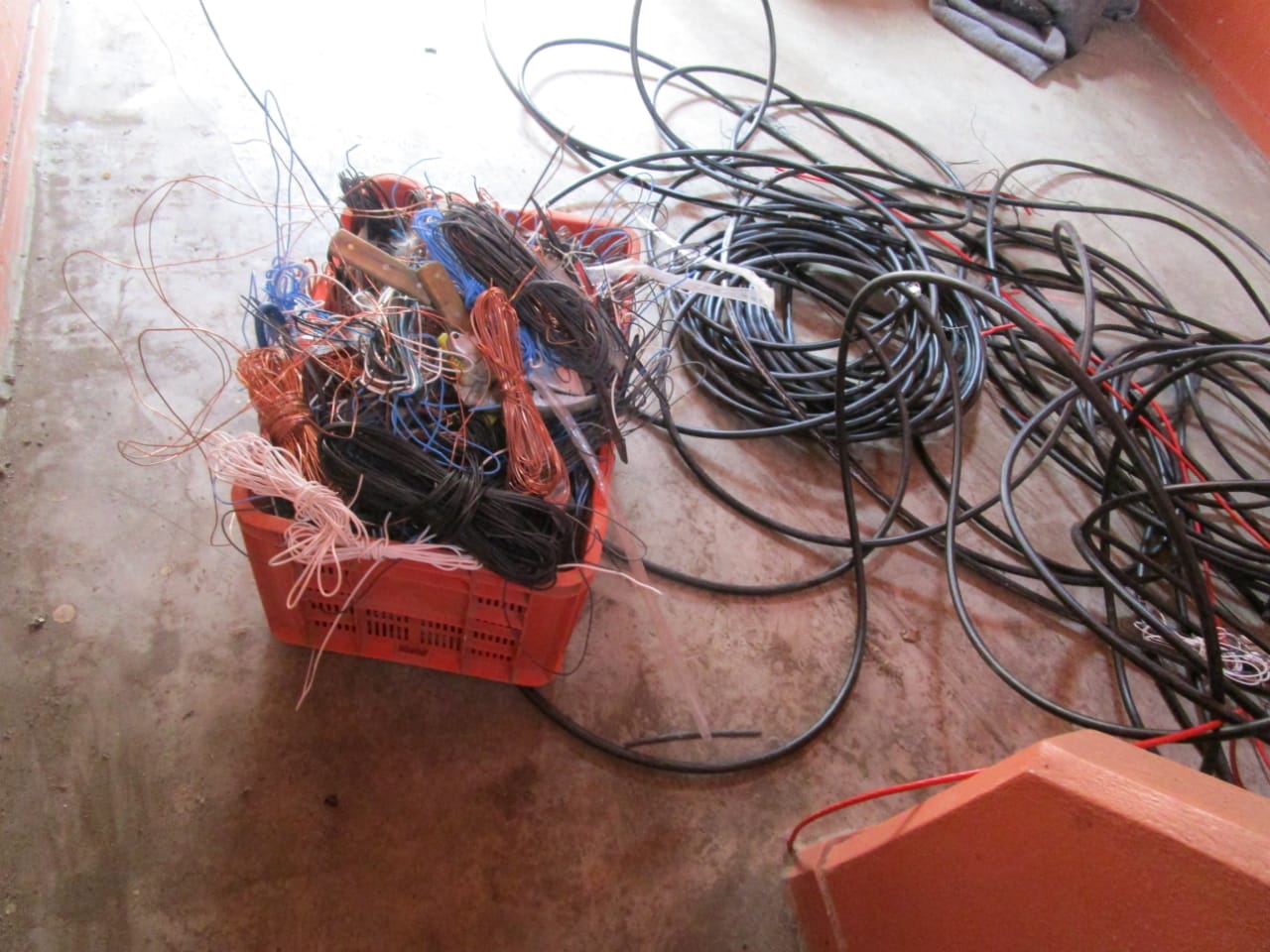 Foreign nationals arrested with stolen cables worth R250, 000 | Rising ...