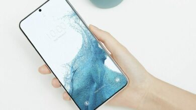 010_hands_on_galaxys22plus_phantomwhite