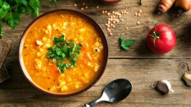 16 MAY MEATLESS MONDAY - Veggie filled rooibos lentil soup