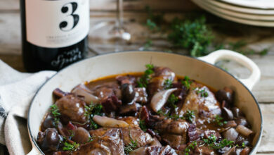 23 APRIL - SATURDAY ENTERTAIN - French-style chicken stew with mushrooms and thym