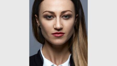 5352-CC-CArnivalMar_44858