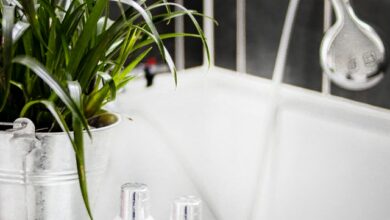 bathroom-bathtub-bottles-2008269 (2)