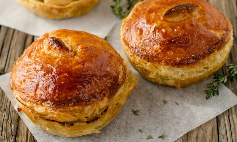 Curried mince & pea pies - 19 AUG