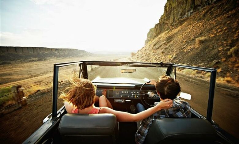 driving-holiday-road-trip-Custom