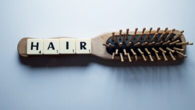ElanaWagner-22-03-2022-Beauty-HairBrushes.1