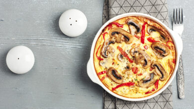 Frittata with mushrooms and sweet pepper.