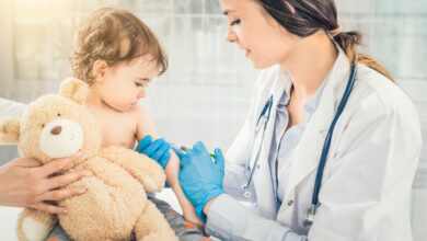 How to distract your toddler when it’s time for their shots